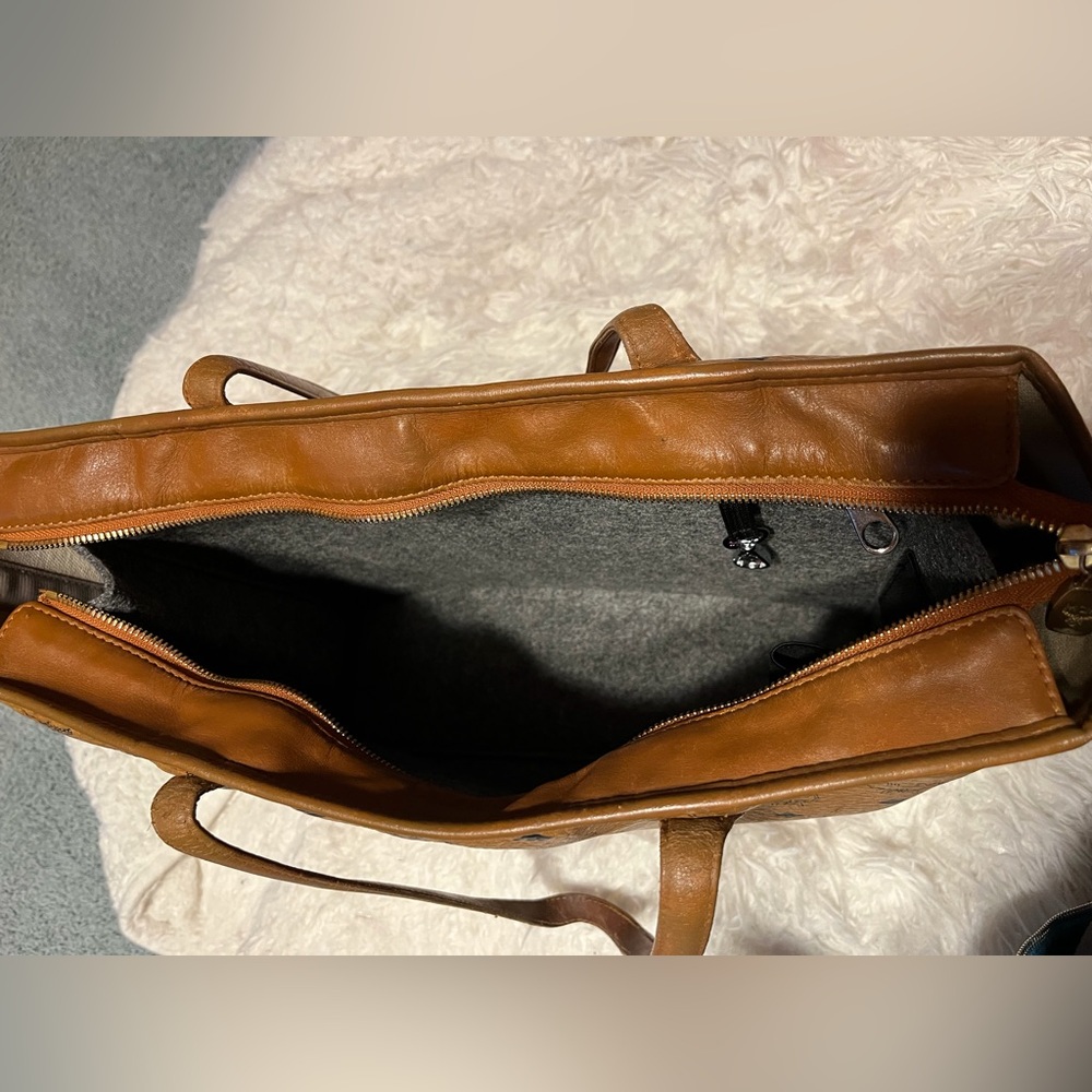 2 for Authentic MCM Cognac Visetos Tote and  new felt organizer - Picture 9 of 16